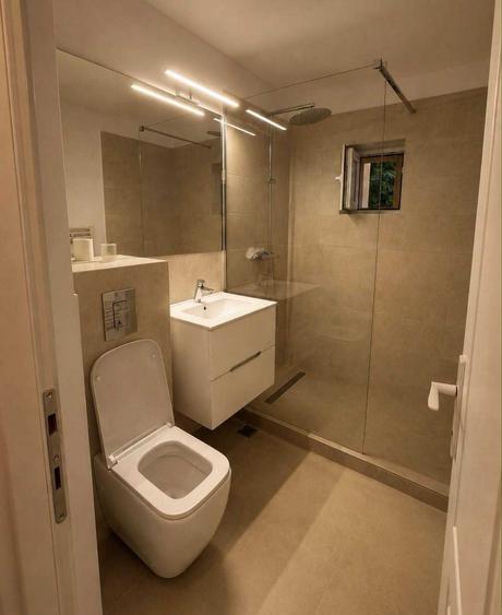 Apartament cu 3 camere decomandat în Dosu Bricii