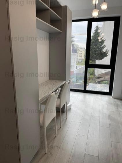 Apartament cu 2 camere decomandat în Aviației