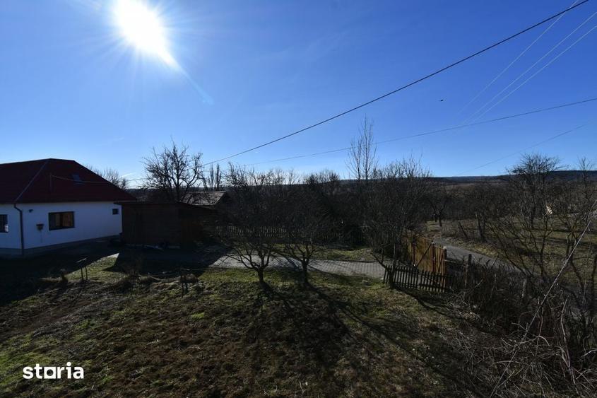 Teren de 800 mp, în Mănăstireni