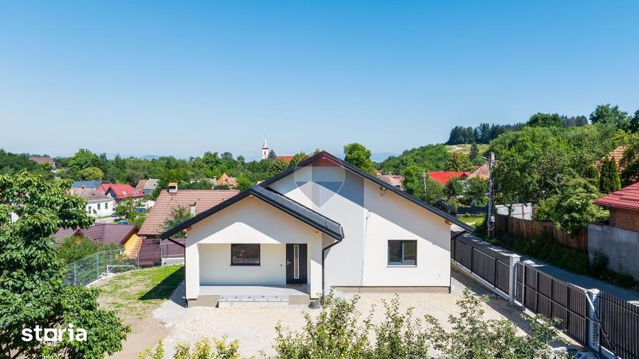 Casă cu 3 camere cu Teren 426 Mp în Tărlungeni