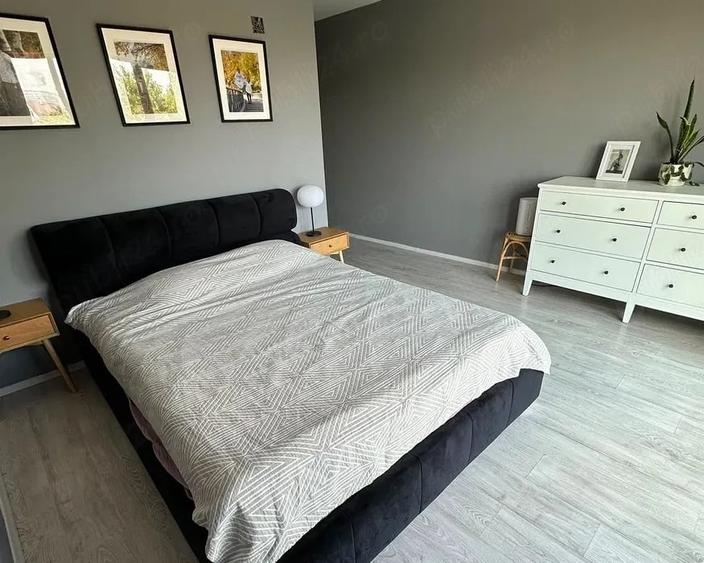 Casă cu 7 camere cu Teren 600 Mp în Central