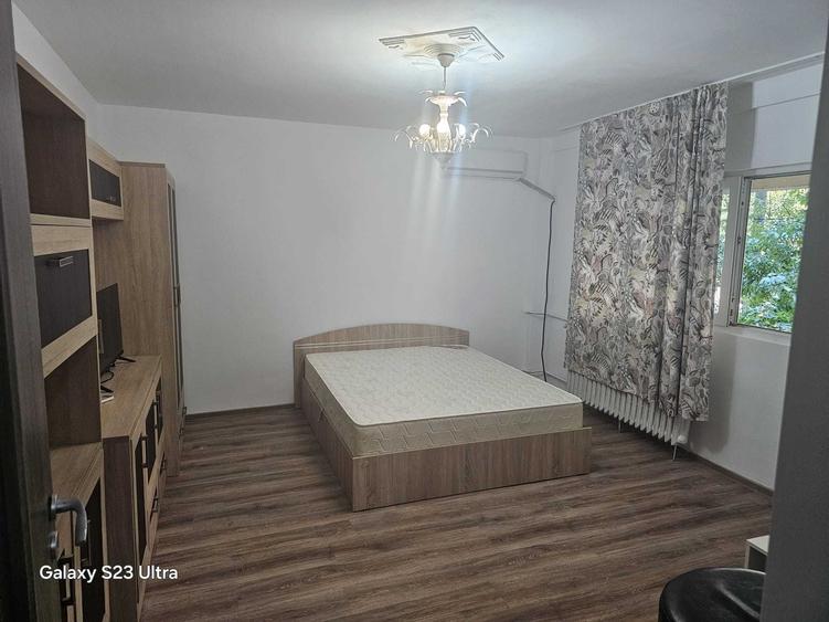 Garsonieră decomandată în Bucur Obor