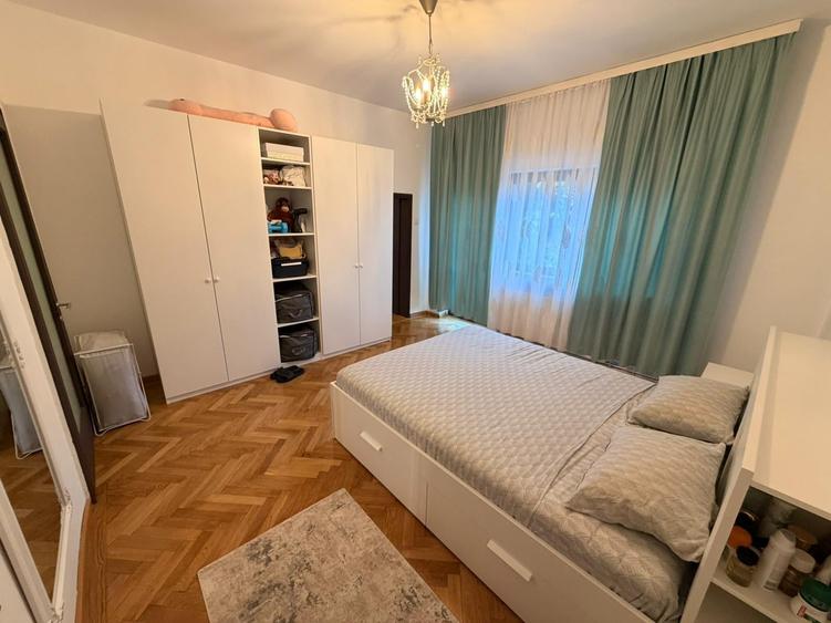 Apartament cu 3 camere circular în Unirii