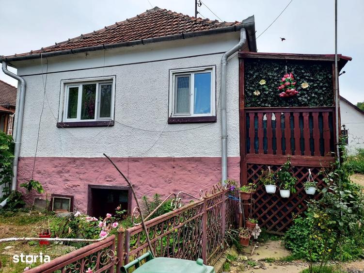 Casă cu 2 camere cu Teren 7000 Mp în Certeju de Sus