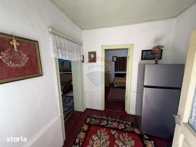 Casă cu 3 camere cu Teren 1459 Mp în Nănești