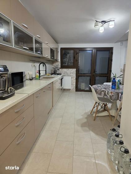 Apartament cu 3 camere în Bucureștii Noi