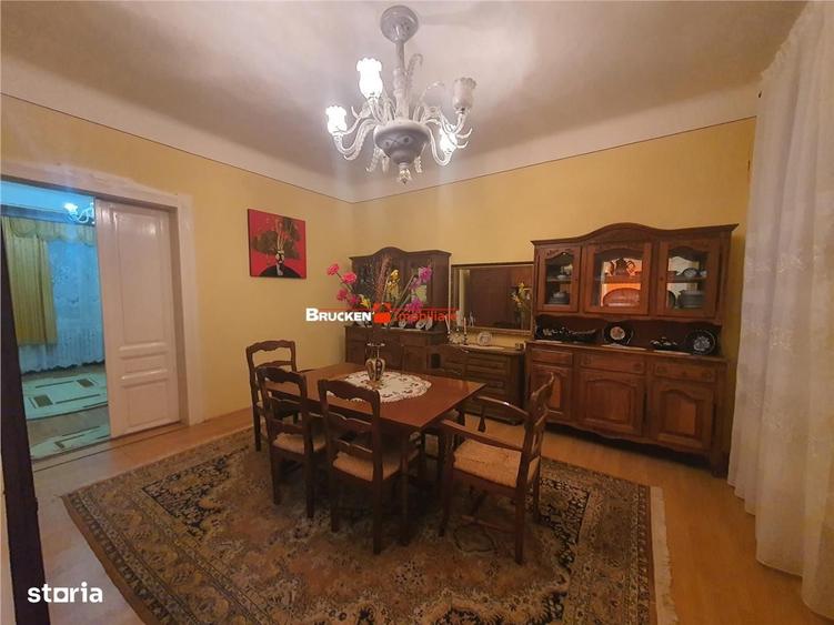 Casă cu 4 camere cu Teren 824 Mp în Central