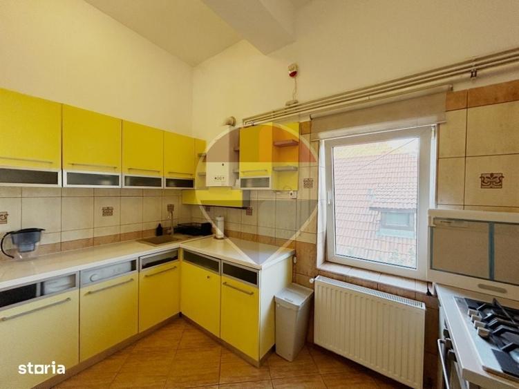 Apartament cu 3 camere în Primăverii