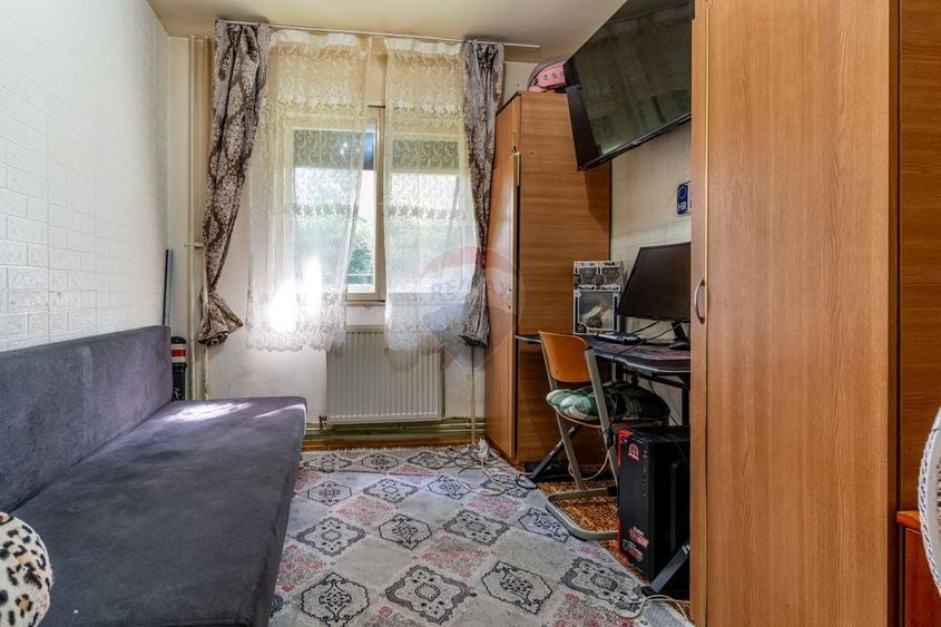 Apartament cu 3 camere semidecomandat, mobilat în Mănăștur