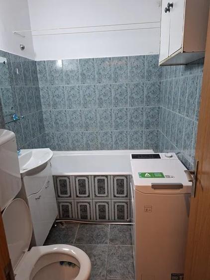 Apartament cu 2 camere nedecomandat, mobilat în Podu Roș