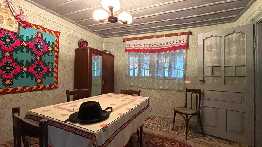 Casă cu 3 camere în Fințești