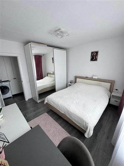 Apartament cu 3 camere decomandat, mobilat în Vasile Aaron