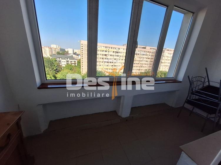 Apartament cu 3 camere decomandat, mobilat în Dristor