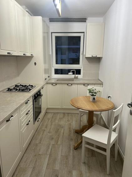 Apartament cu 2 camere decomandat în Tomis Plus