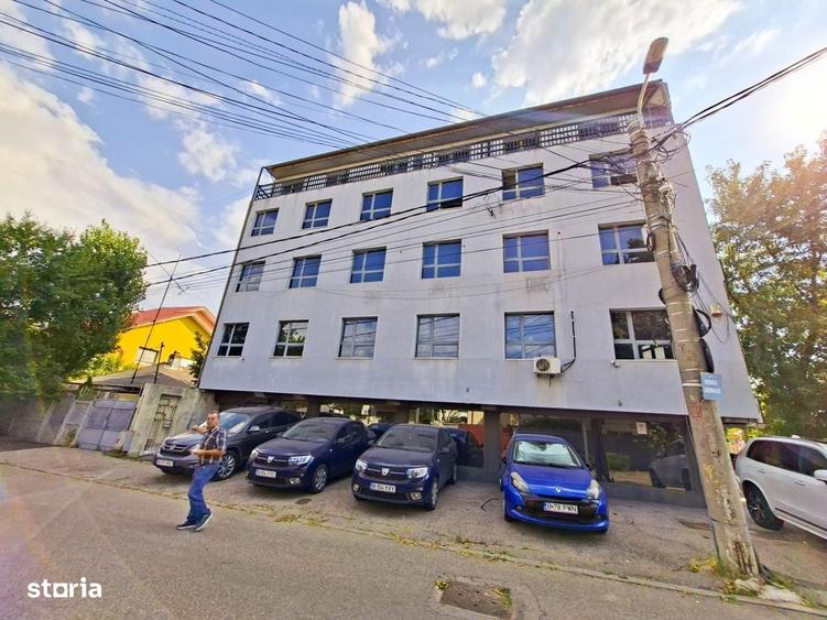 Spațiu comercial, de 533 mp, în Andronache