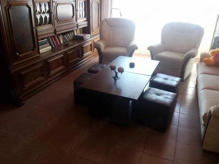 Casă cu 2 camere cu Teren 700 Mp în Berzasca