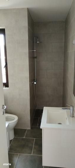 Casă cu 4 camere cu Teren 477 Mp în Central