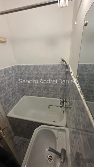 De inchiriat garsoniera zona noua - Proprietar
