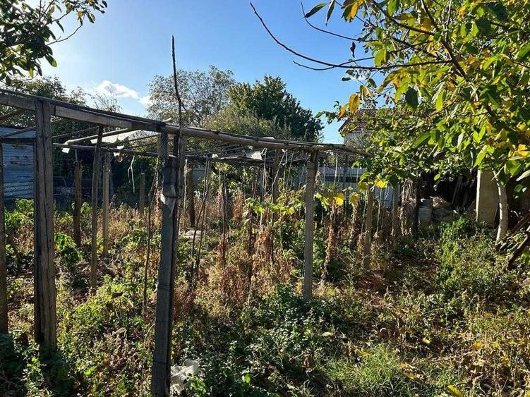Casă cu 3 camere în Câmpineanca