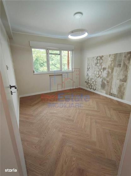 Oferta Rara - Copou - Parc - Apartament 4 camere cu garaj si boxa - 4