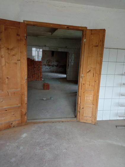 Casă cu 3 camere cu Teren 1440 Mp în Zăbrani