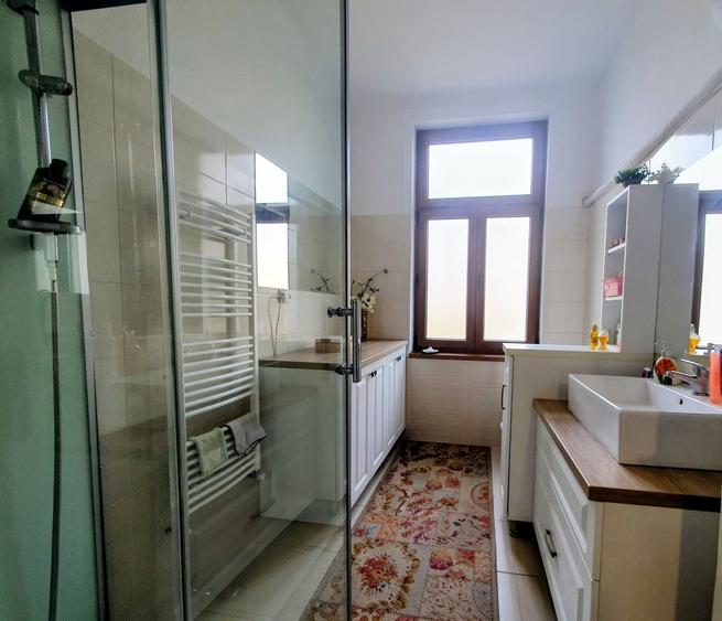Apartament cu 2 camere semidecomandat în Ultracentral