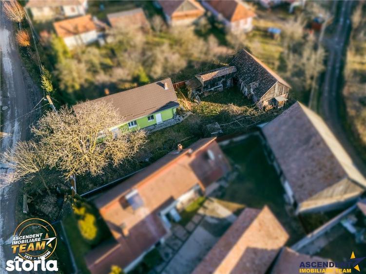 Casă cu 2 camere cu Teren 656 Mp în Brețcu
