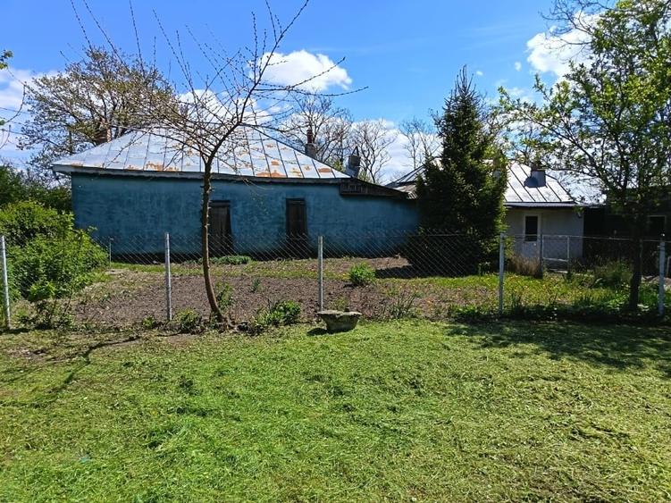 Casă individuală cu 4 camere cu Teren 2000 Mp în Zănești