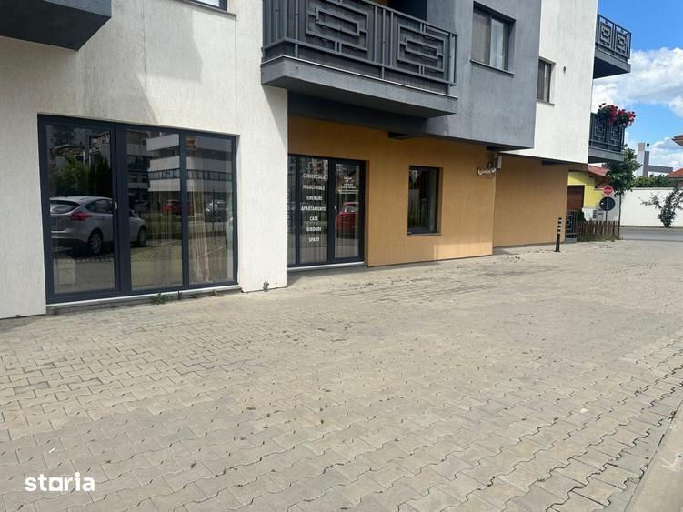 Apartament cu 2 camere decomandat în Tractorul — fotografia 1