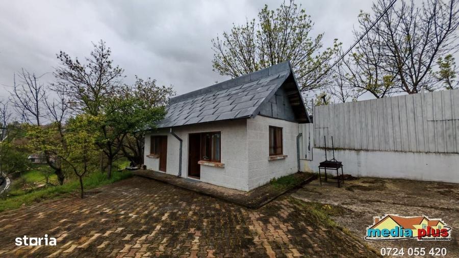 Casă cu 4 camere în Foltești
