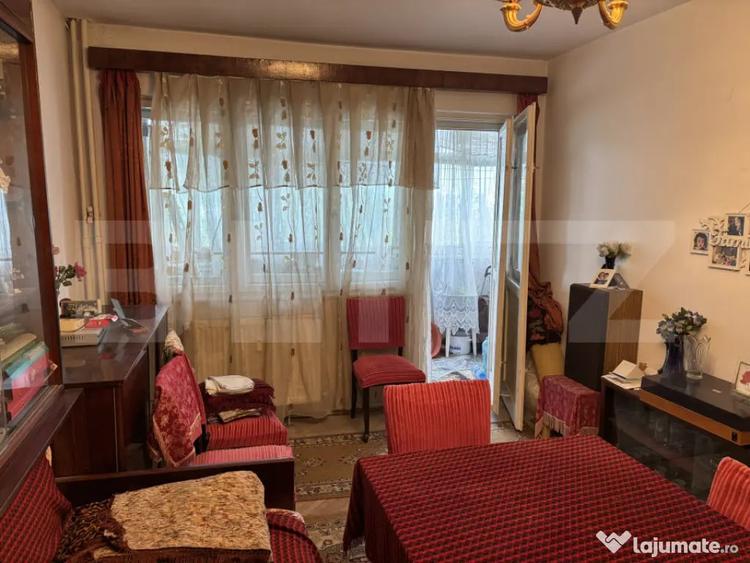 Apartament cu 2 camere decomandat în Vest
