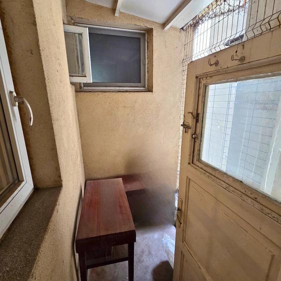 Apartament cu 2 camere decomandat în Sala Palatului