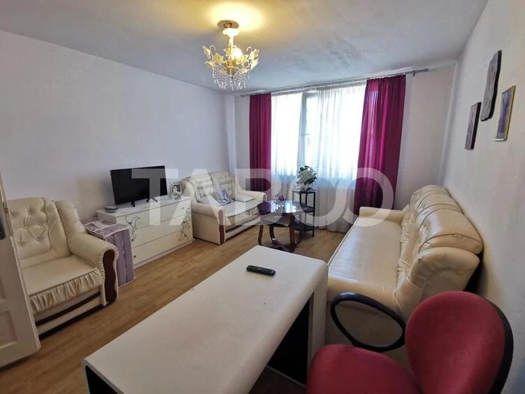 Casă cu 5 camere cu Teren 687 Mp în Central