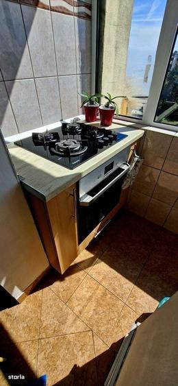 Apartament cu 3 camere decomandat în Trivale