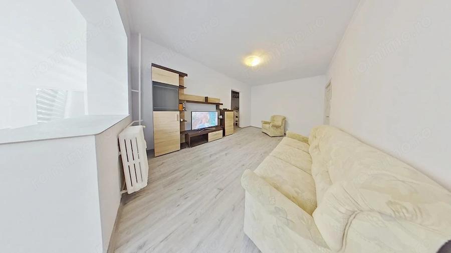 Apartament cu 2 camere semidecomandat în Aurel Vlaicu