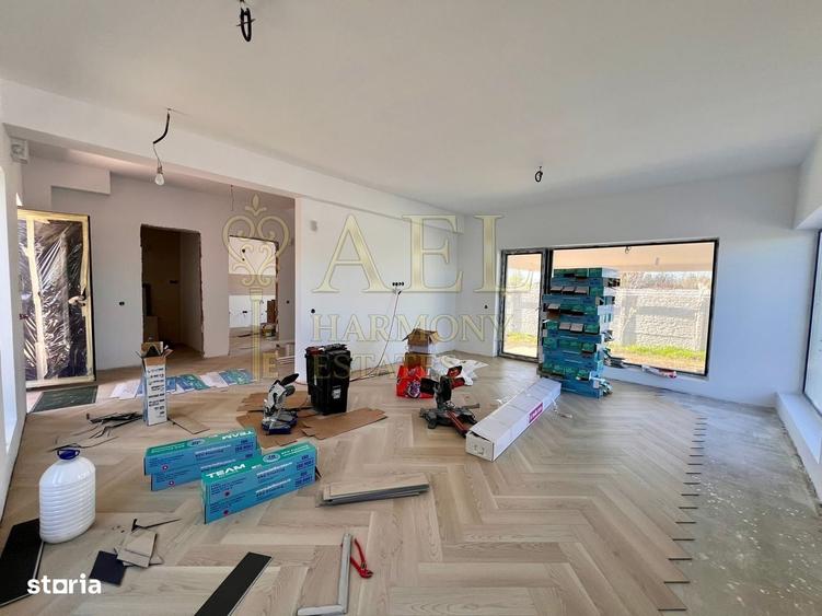 Casă cu 4 camere cu Teren 400 Mp în Domnești