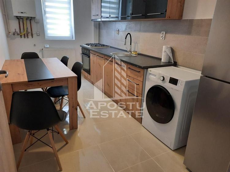 Apartament cu 2 camere decomandat, mobilat în Girocului