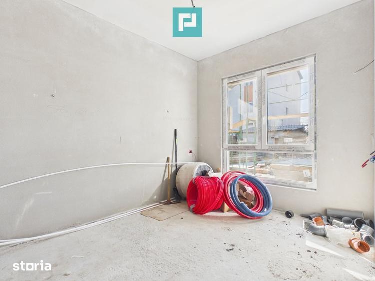 Casă cu 6 camere cu Teren 464 Mp în Pârneava