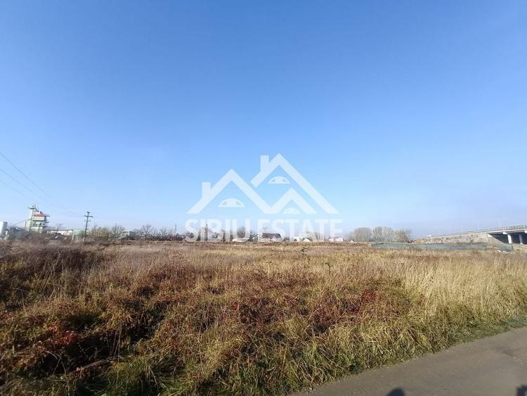 Teren agricol intravilan de 2205 mp, în Periferie