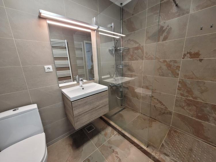Apartament cu 2 camere semidecomandat în Europa
