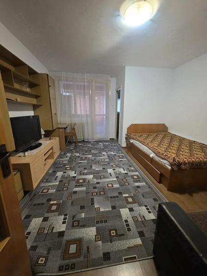 Garsonieră semidecomandată în Brâncoveanu
