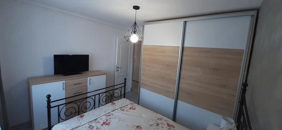 Apartament cu 2 camere decomandat în Rovine