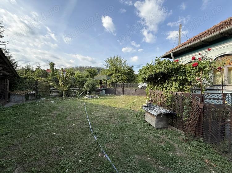 Casă cu 5 camere cu Teren 1754 Mp în Bunești (Mălureni)