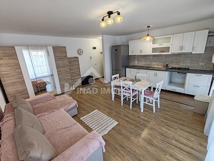 Apartament cu 2 camere semidecomandat, mobilat în Florești