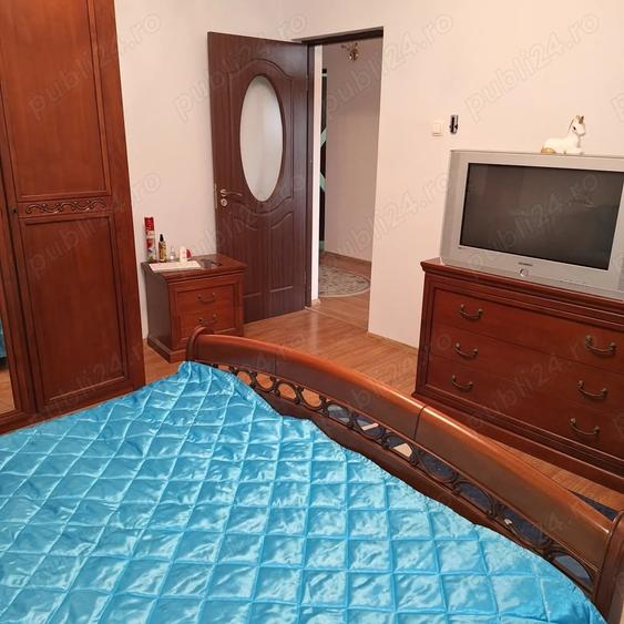 Casă cu 6 camere în Ciolpani