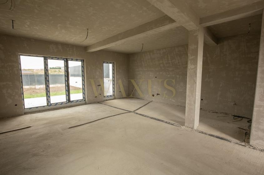 Duplex cu 6 camere cu Canalizare în Chinteni