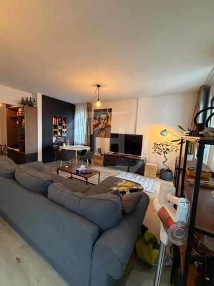Apartament cu 2 camere semidecomandat în Borhanci