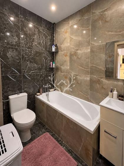 Apartament cu 3 camere decomandat în Iris