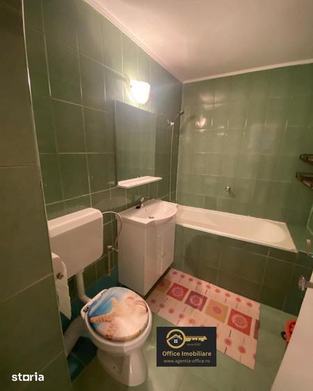 Apartament cu 3 camere decomandat în Traian