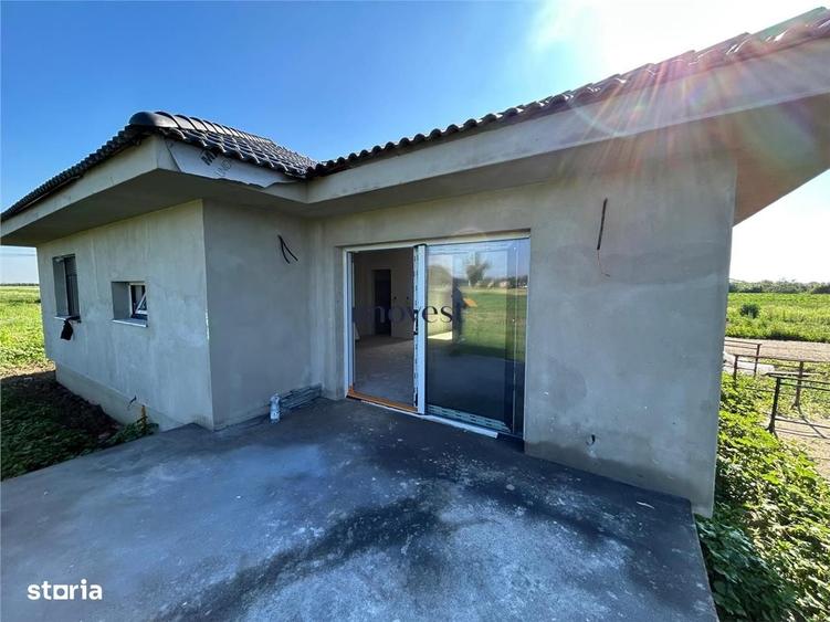 Casa Noua intre Martinesti si Odoreu | 90 mp Utili | 3 Dormitoare | Te - 12